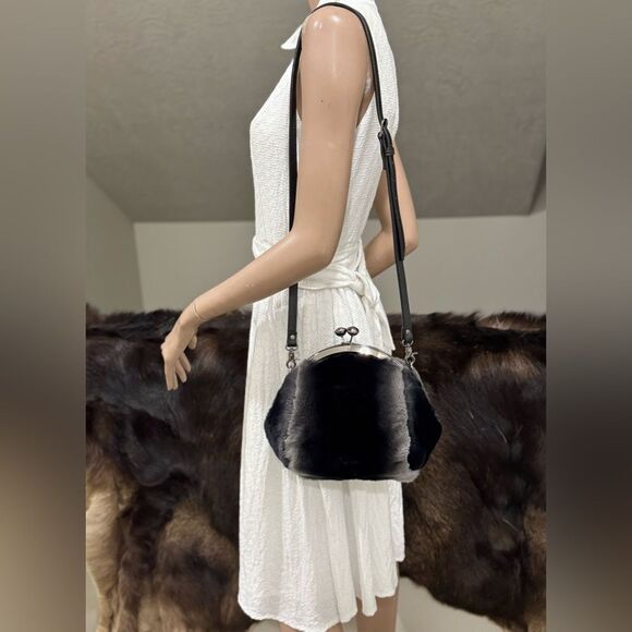 Black Gradient Handmade Real Rex Rabbit Fur Kiss-lock Shoulder Bag/Crossbody - Picture 6 of 14